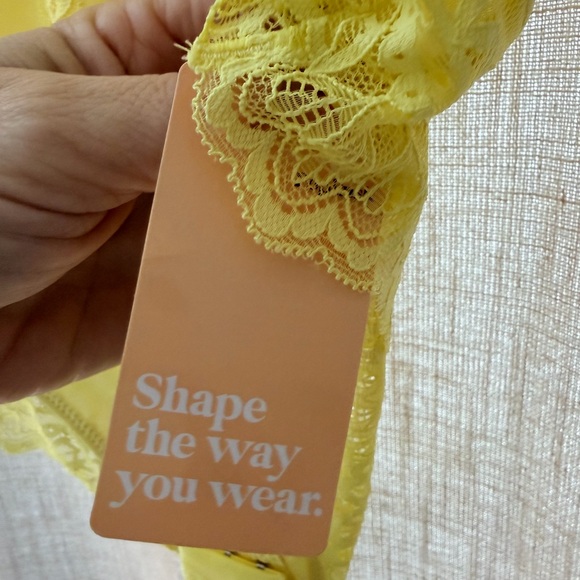 NWT Populish Yellow Lace Bodysuit - Picture 2 of 4